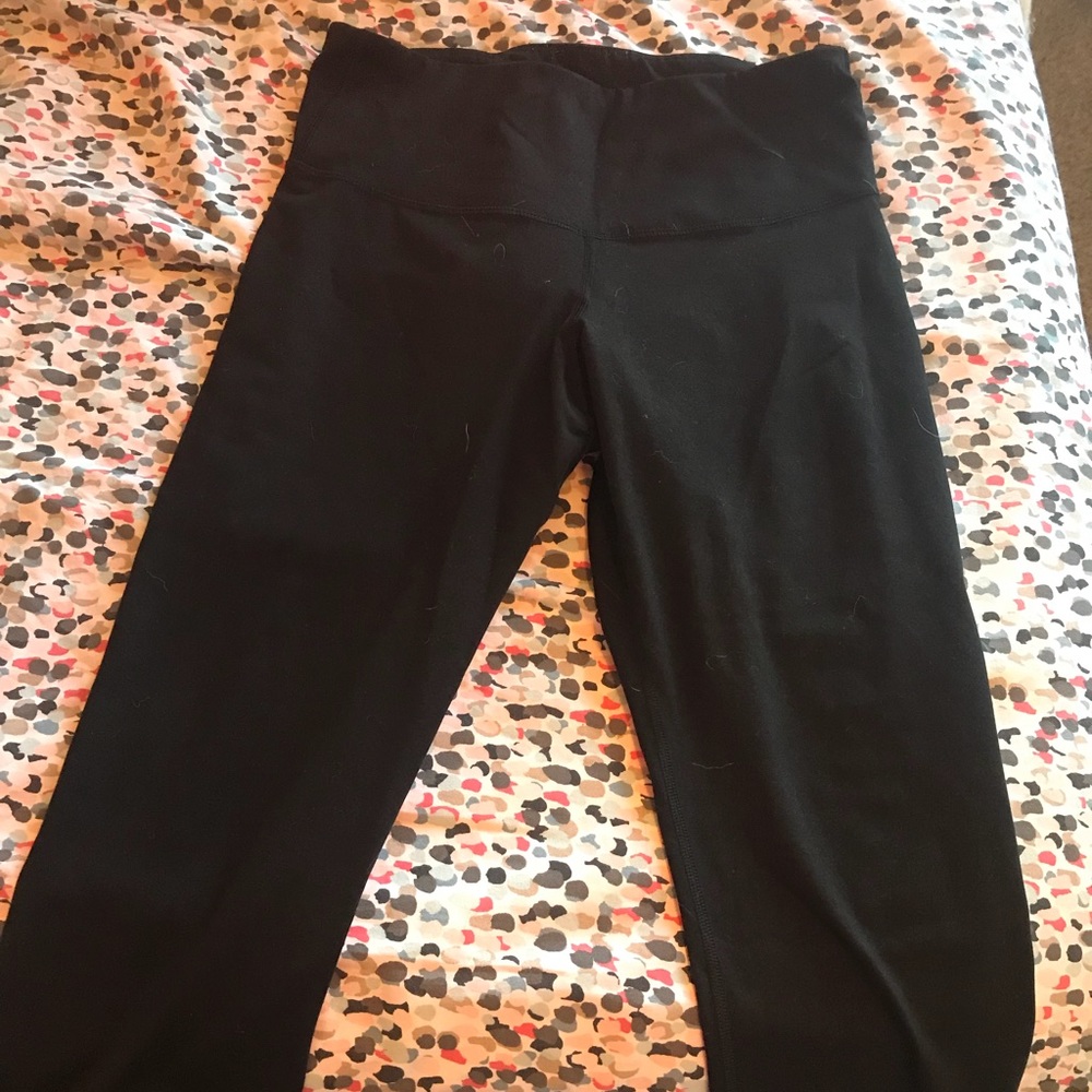 FINAL PRICE Black Capri length leggings